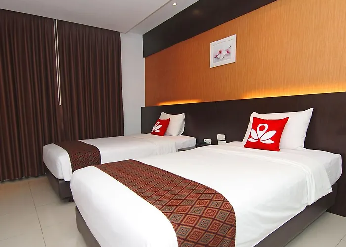 Zen Premium Near Rumah Mode